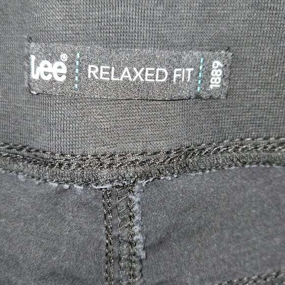 Lee 1889 Women’s Relaxed Fit Black Capris Size 14 Medium – Stretch Utility Style - Picture 9 of 10